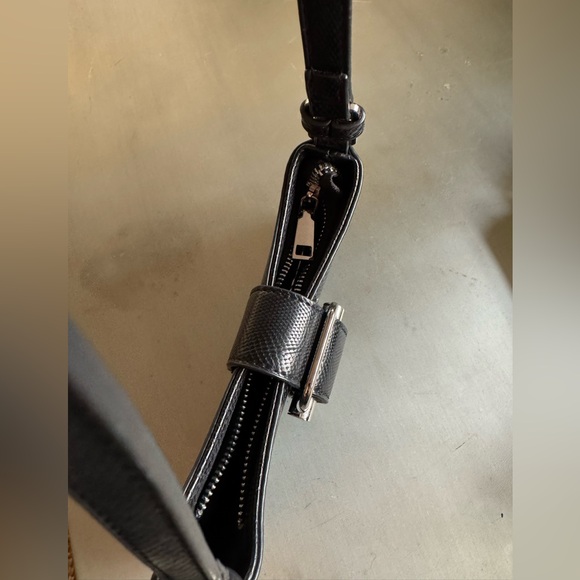 Black Faux Snake Skin Shoulder Bag - Picture 8 of 16